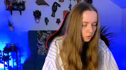 Jennifer online show from June 30, 8:32 pm