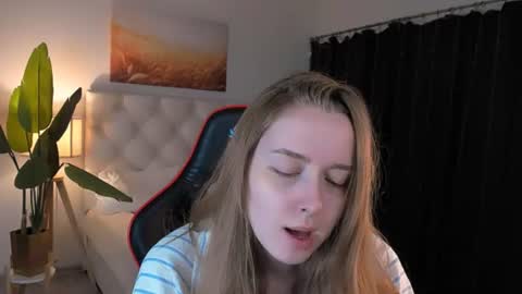 Jennifer online show from July 1, 1:45 pm