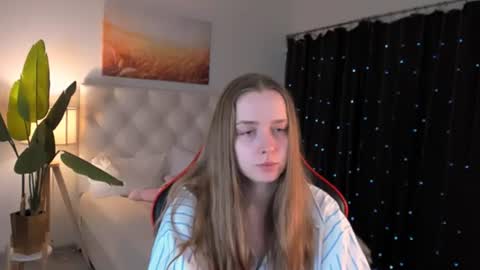 Jennifer online show from July 1, 2:51 pm