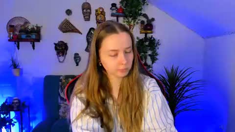 Jennifer online show from July 3, 1:13 pm