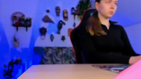 Jennifer online show from July 7, 8:13 pm