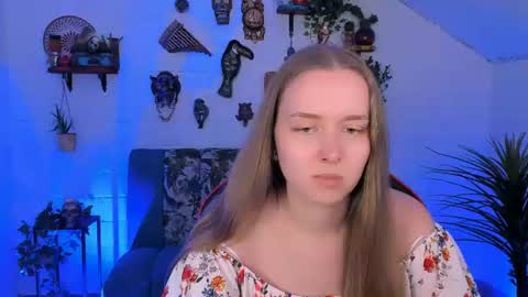 Jennifer online show from July 13, 8:58 pm