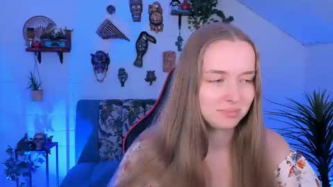 Jennifer online show from July 13, 10:04 pm