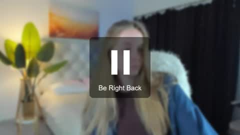 Jennifer online show from August 13, 8:12 pm