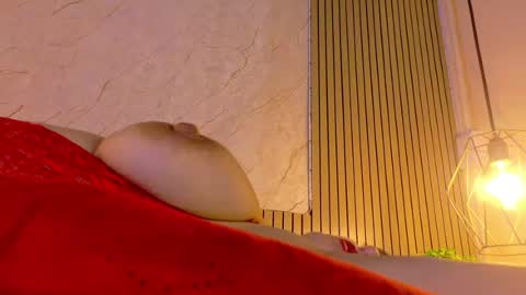 Jennifer vega  online show from August 14, 9:02 am