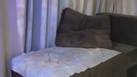 jenny_bunny_ online show from August 15, 7:01 am