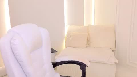 JENNY online show from August 11, 5:31 am