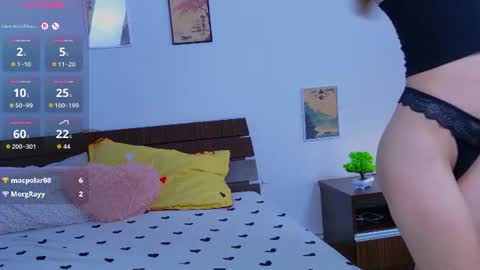 jennybbunny online show from August 11, 8:38 am