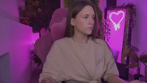 Jenny online show from July 7, 3:27 pm