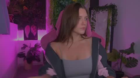 Jenny online show from August 11, 5:26 pm