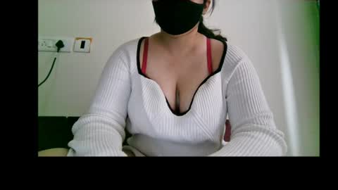 Jenny online show from August 6, 4:44 am