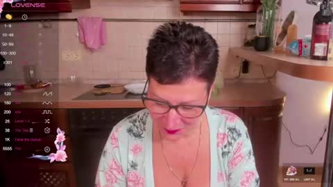 Jenny online show from August 12, 8:27 am