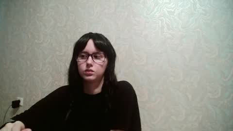 JennyOlset online show from June 18, 8:47 am