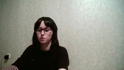 JennyOlset online show from June 23, 9:43 am