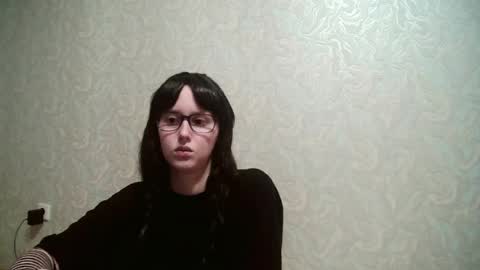 JennyOlset online show from July 6, 1:36 pm
