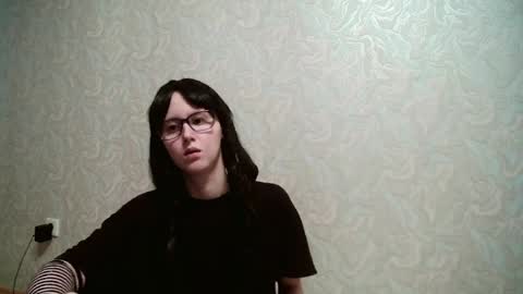 JennyOlset online show from August 5, 9:29 am