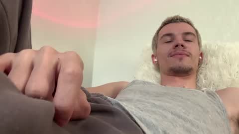 jeremy1scott online show from July 31, 12:22 pm