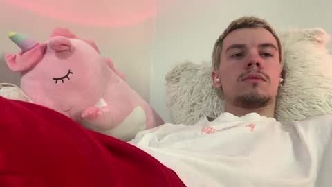 jeremy1scott online show from August 4, 8:11 am