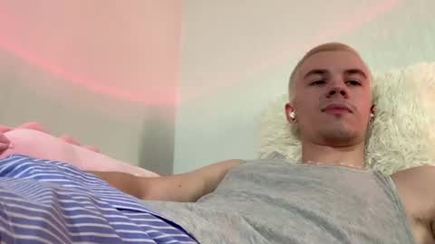 jeremy1scott online show from August 10, 10:49 am