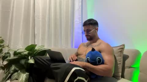 Jeremy online show from August 3, 2:18 am