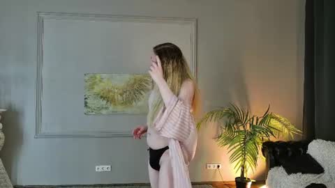 jes_solar online show from August 12, 9:50 pm