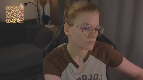  JessieVibes online show from July 26, 2:33 pm