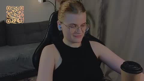  JessieVibes online show from July 30, 6:04 pm