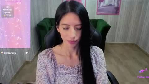 Jess online show from August 7, 5:46 pm