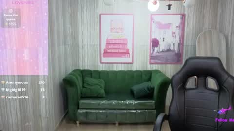 Jess online show from August 12, 2:08 pm