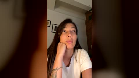 Jessica Gomez online show from July 19, 2:35 am