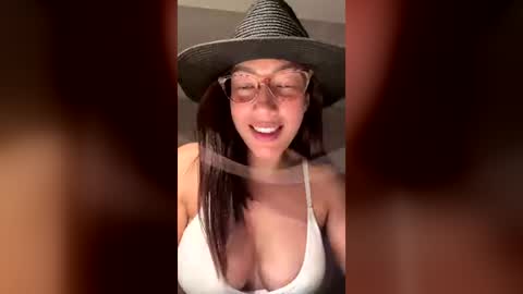 Jessica Gomez online show from July 19, 3:41 am