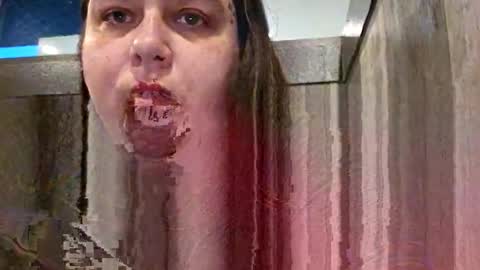 jessi_eats online show from March 1, 11:45 pm