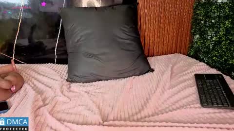 Jessi online show from August 10, 6:26 am