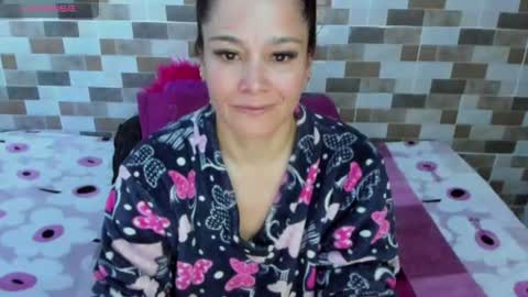 jessimodel independient online show from July 11, 3:01 am