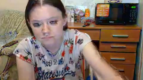 jessicaholland1 online show from August 1, 7:09 pm