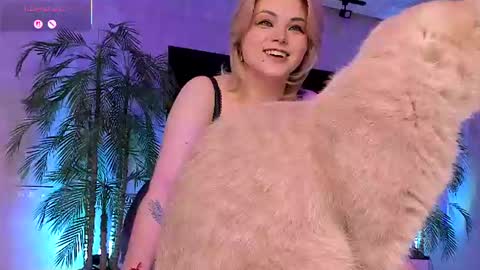 Gloria   online show from August 14, 8:56 pm