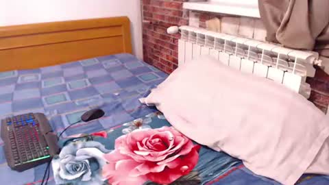 jessiestar3 online show from August 10, 11:28 pm