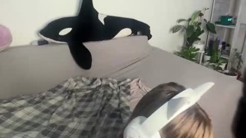 jessluck_1 online show from June 13, 3:20 pm