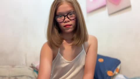 Jessy online show from May 23, 10:51 am
