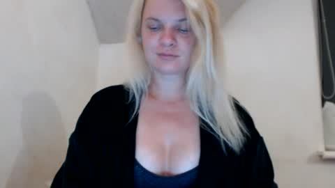 jessyangels online show from August 7, 12:21 am
