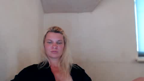jessyangels online show from August 9, 4:41 pm