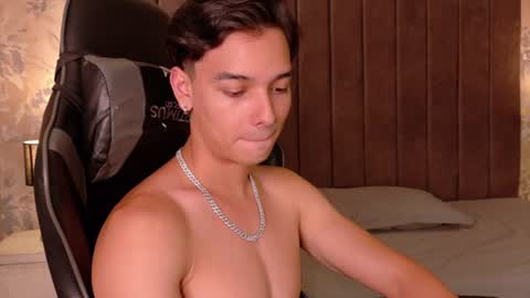 Jessy online show from August 12, 10:12 pm