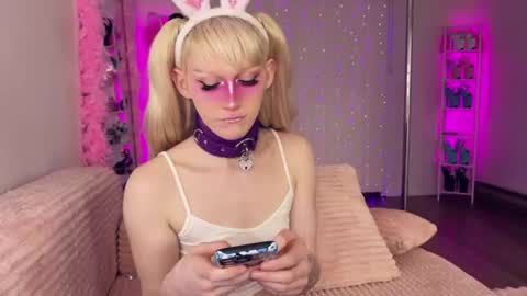   online show from August 9, 2:56 am