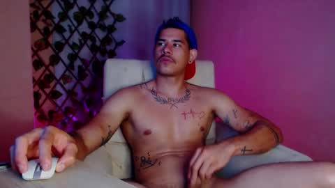 jffer_slhom online show from May 9, 4:37 am