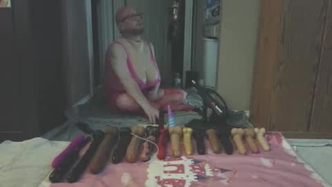 jghosty69 online show from April 17, 12:50 am