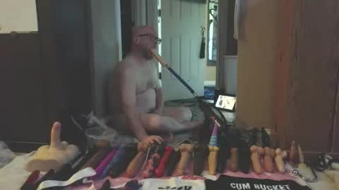 jghosty69 online show from May 10, 1:13 pm