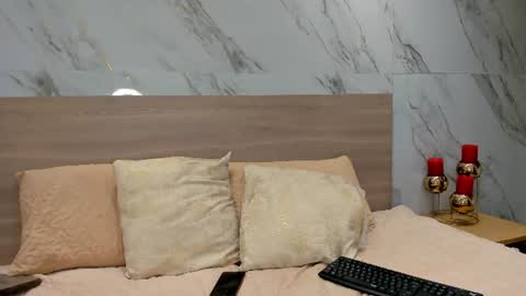 jhasly_am online show from August 15, 3:38 pm