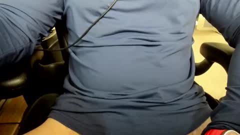 jhernandez13 online show from April 26, 3:41 pm