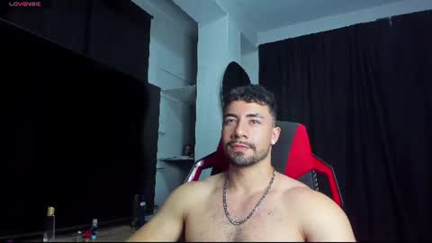 Jhojan Strong  online show from August 8, 1:49 am