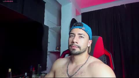Jhojan Strong  online show from August 10, 2:46 am